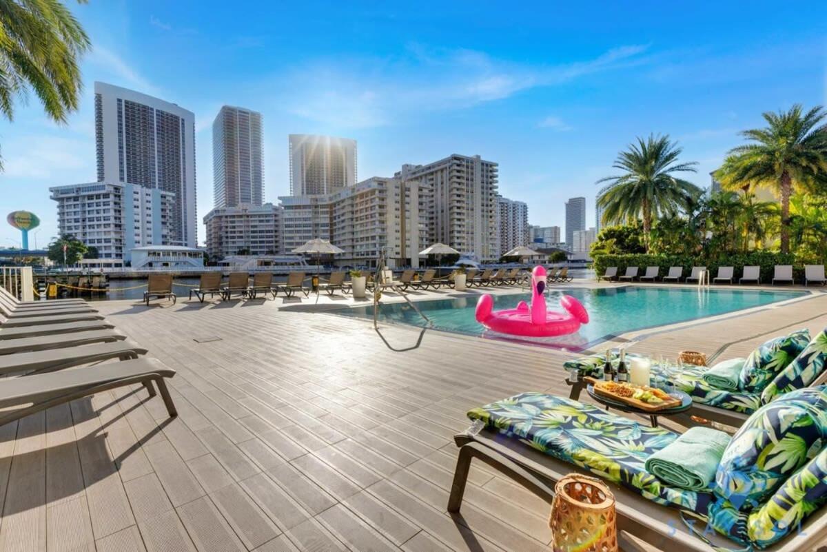 הלנדל ביץ' Infinite Views, Amazing Pool, Gym, Near Beach מראה חיצוני תמונה