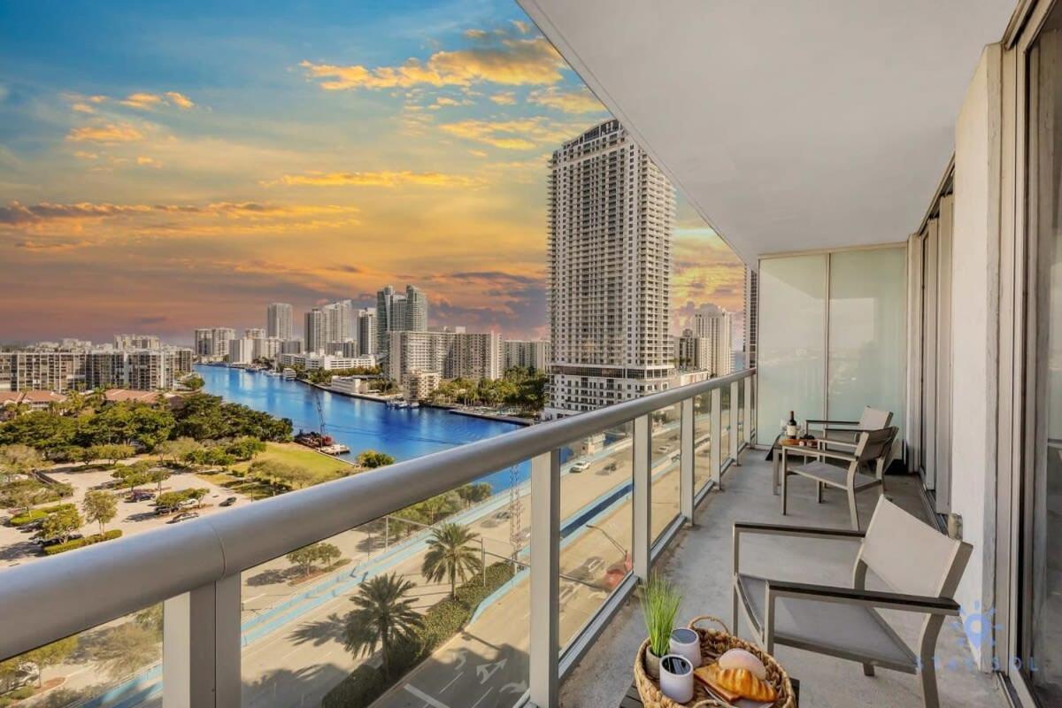 הלנדל ביץ' Infinite Views, Amazing Pool, Gym, Near Beach מראה חיצוני תמונה